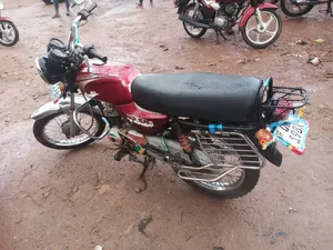 Bajaj Boxer 2019 Red