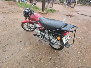 TVS HLX 125 2022 Red