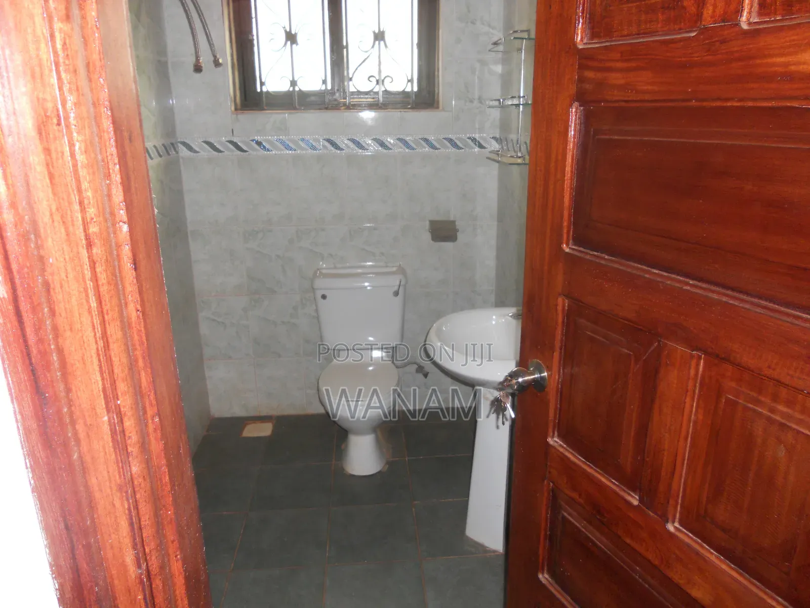 12bdrm Duplex in Bwebajja Akright, Division A for sale