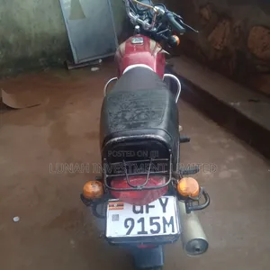 Bajaj Boxer BM100ES 2024 Red