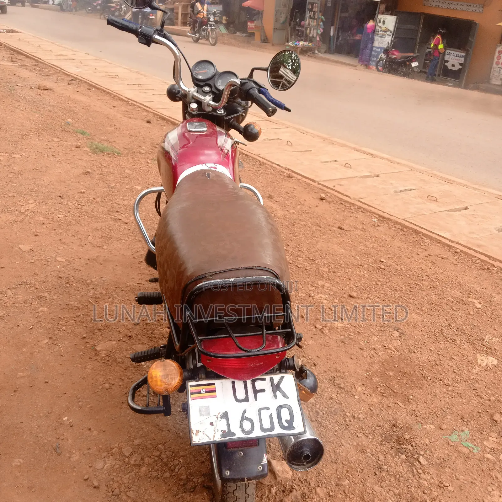 Bajaj Boxer 125 2023 Red