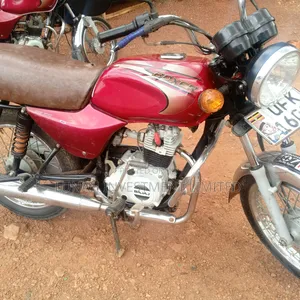 Bajaj Boxer 125 2023 Red