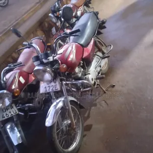 Bajaj Boxer 100 2023 Red
