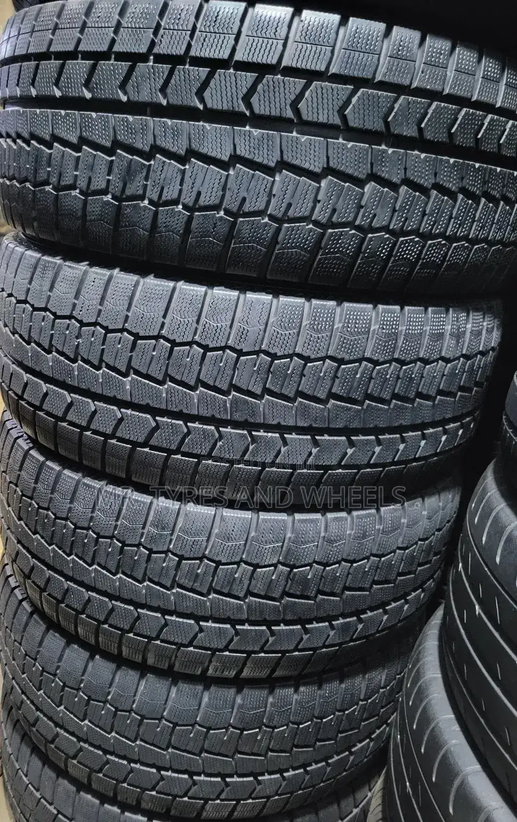 245 50 R18 Used Dunlop One of the Leading Types but Japan.