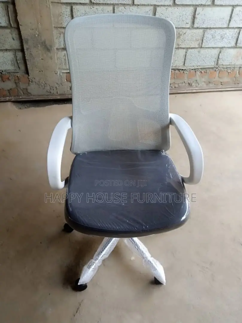 White Mesh Office Chair (Bd)