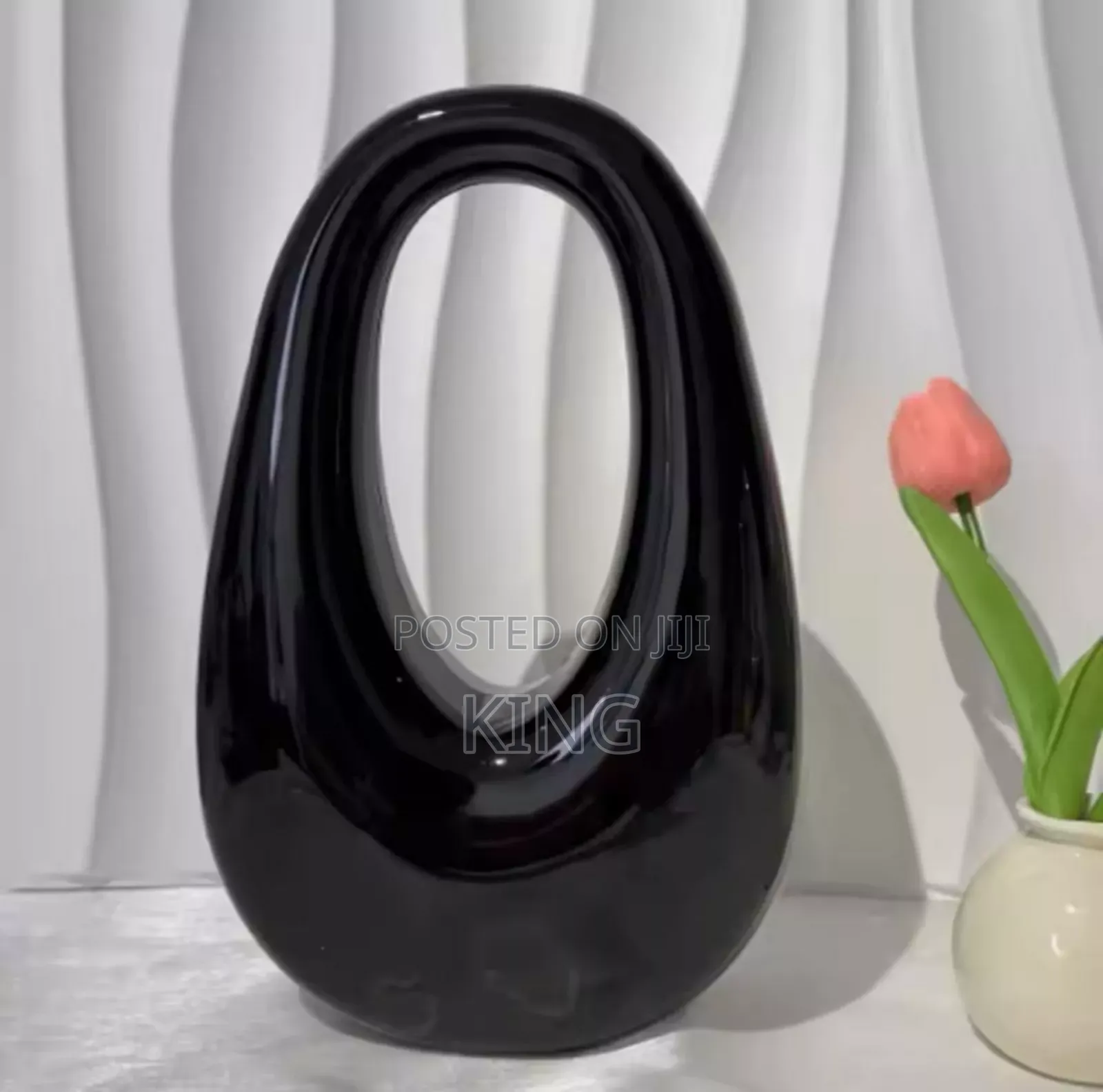 Aura Goose Egg Design Bag