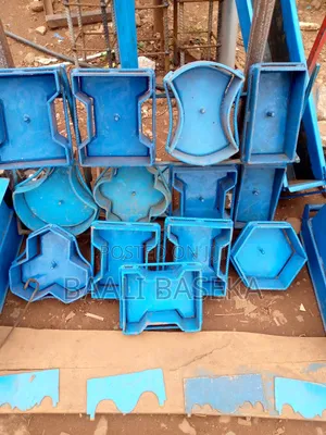Photo - Paver Moulds (Best Fashions)