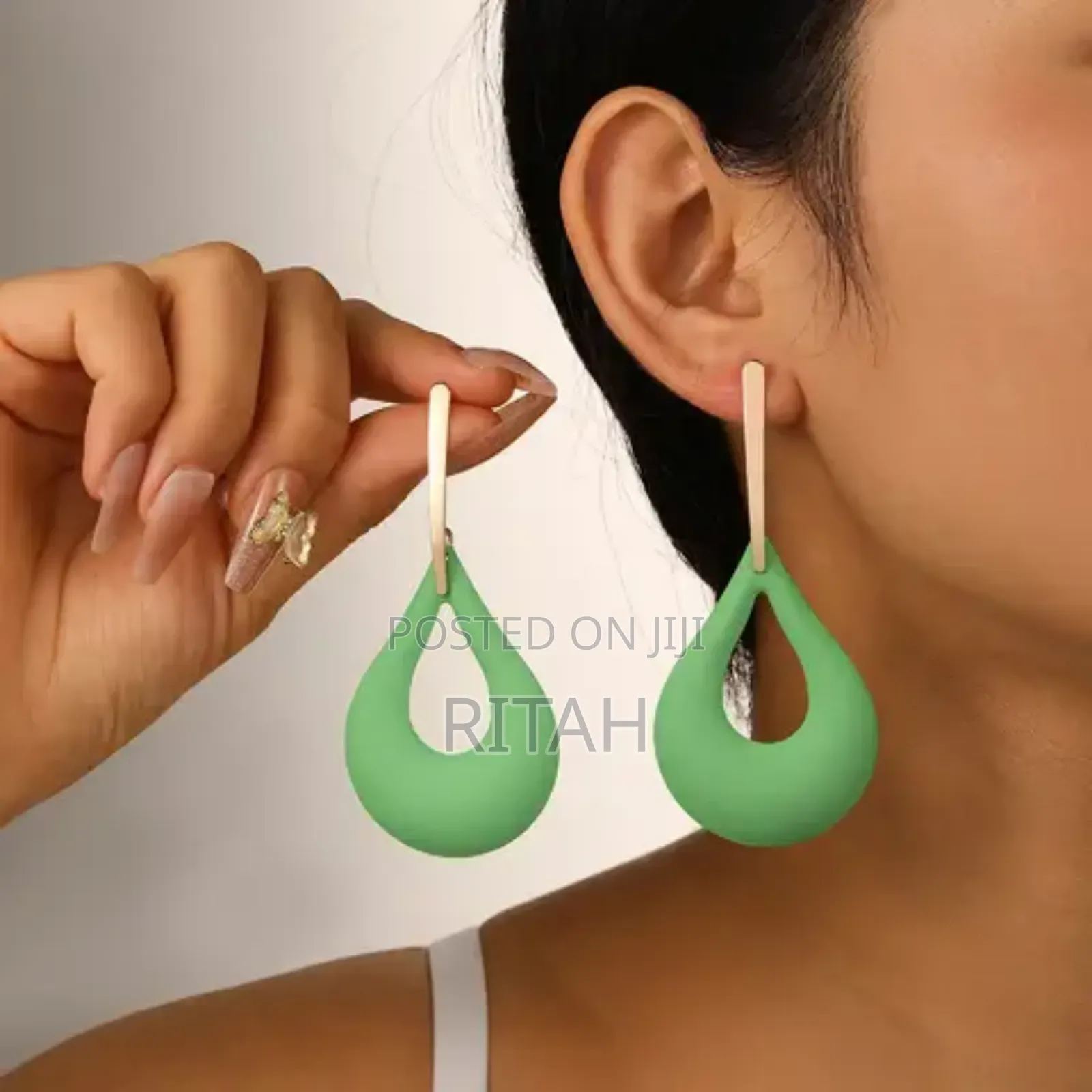 Ladies' Ear Rings