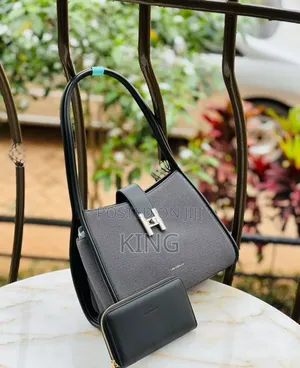 Metro Chrisbella Handbag