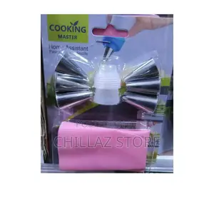 8 PCS Decorating Set.