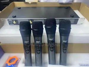Max UHF 4 Channel Microphone