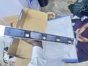Max UHF 4 Channel Microphone