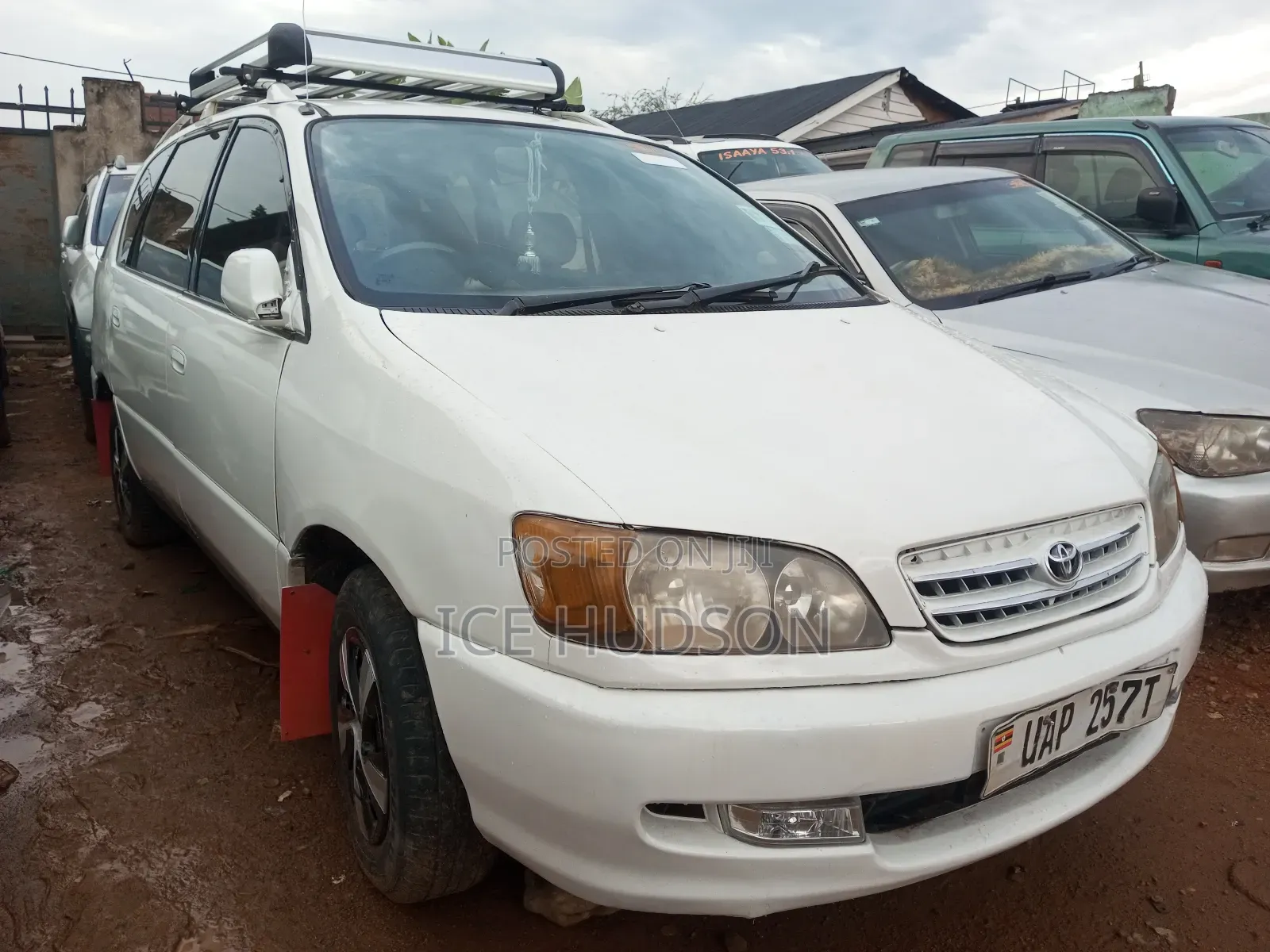Toyota Ipsum 2000 Beige