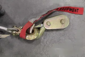 CHAMPION 1134kg 12V DC Winch Kit With Mount| Hitch Adapter