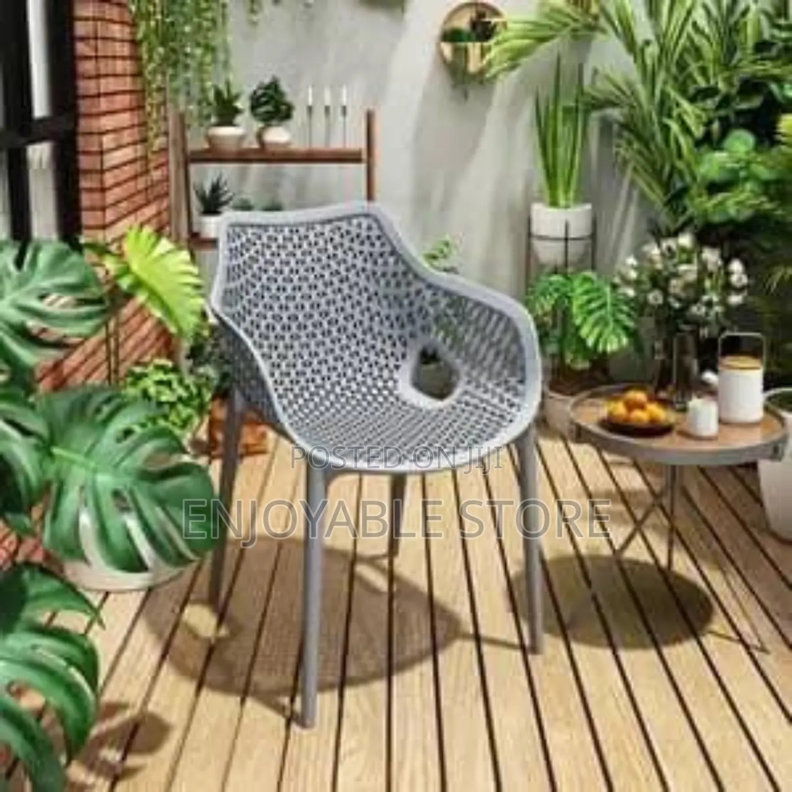 Hotel Plastic Chairs/Restaurant/Bar Chairs