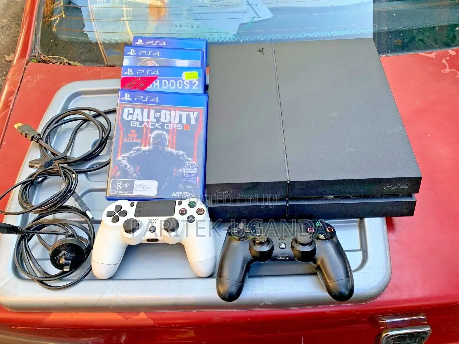 Playstation 4 Console W/ 500gb HDD +02 Controllers +10 Games