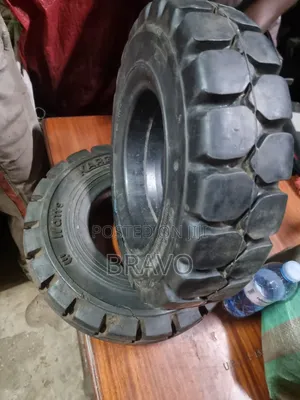 400-8 Forklift Tires Solid.