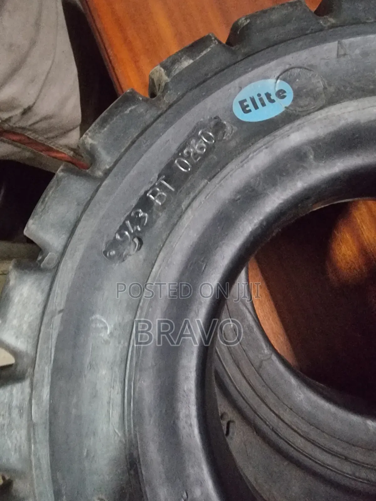 400-8 Forklift Tires Solid.