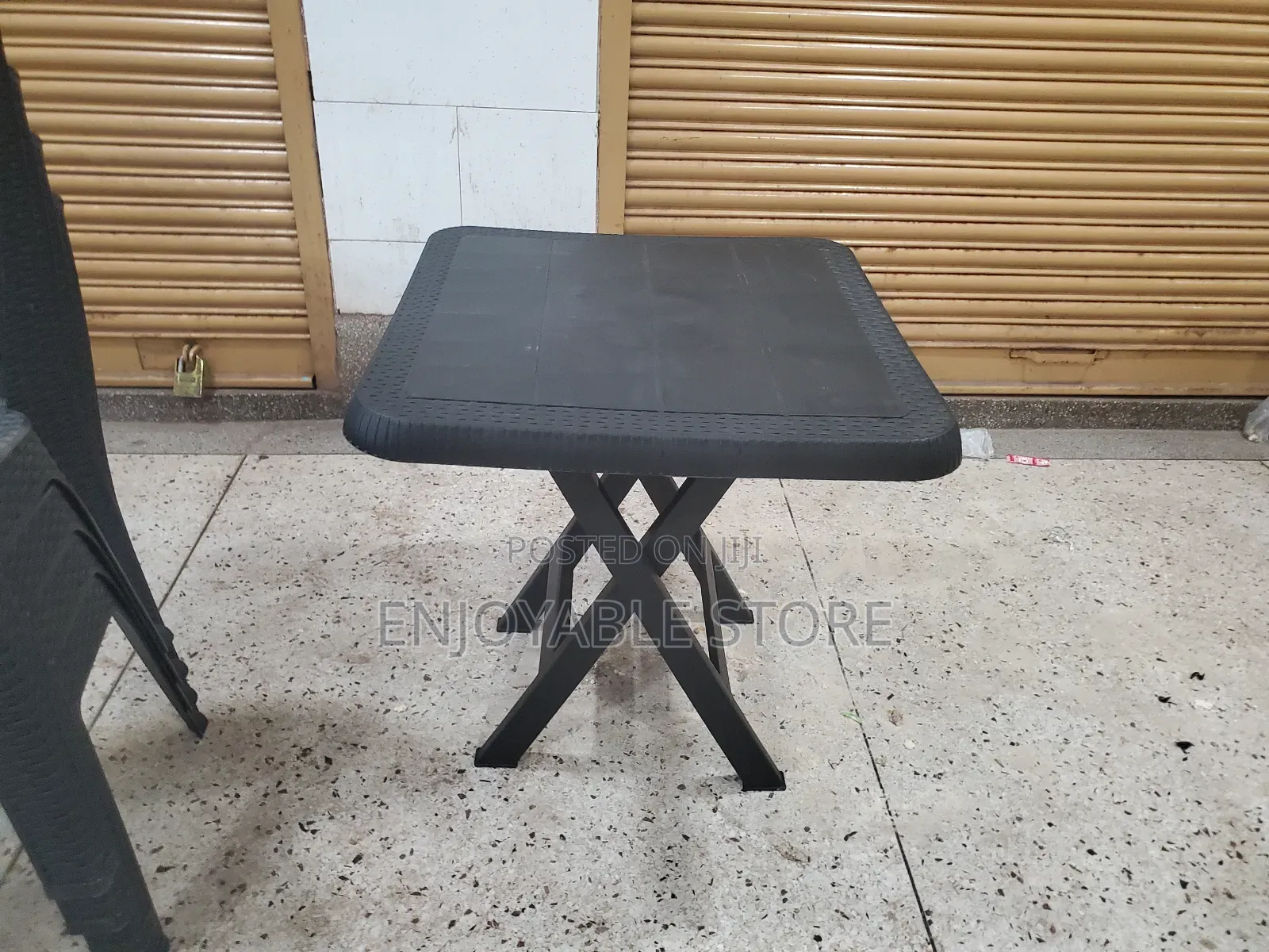 Bar/Restaurant Table(Black)