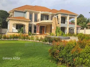 7bdrm Maisonette in Kira Nakwero for sale
