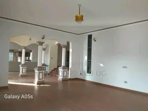 7bdrm Maisonette in Kira Nakwero for sale