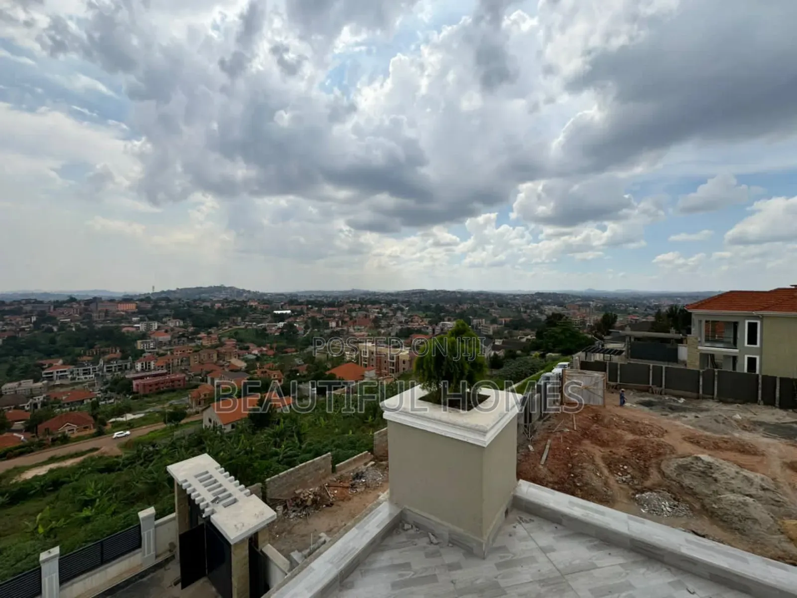 Furnished 7bdrm Mansion in Kyanja, Nakawa for sale