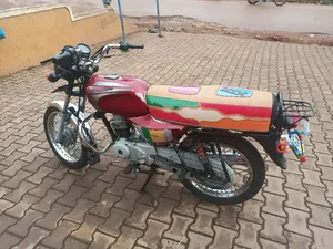 Bajaj Boxer 2019 Red
