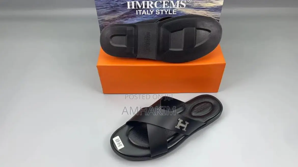 New Men’S Leather Crossed Sandals in Stock