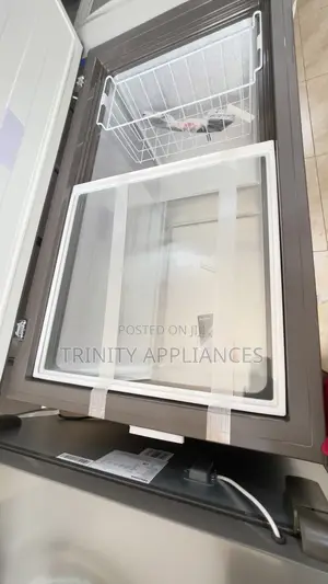 Hisense 400-Litre Chest Freezer Fc-40dt4sb1; Lock and Key