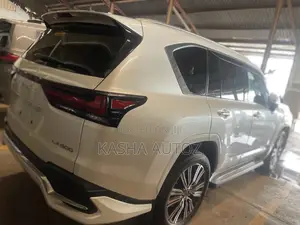 New Lexus LX 2022 White