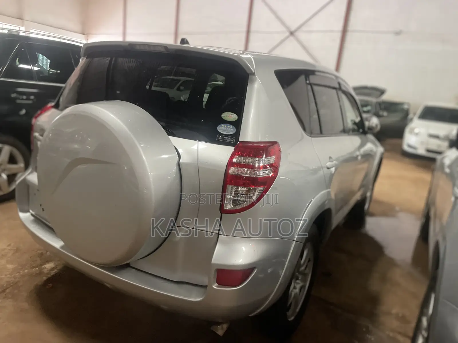 Toyota RAV4 2010 Silver