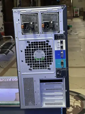 Desktop Computer Dell 8GB Intel Xeon HDD 500GB
