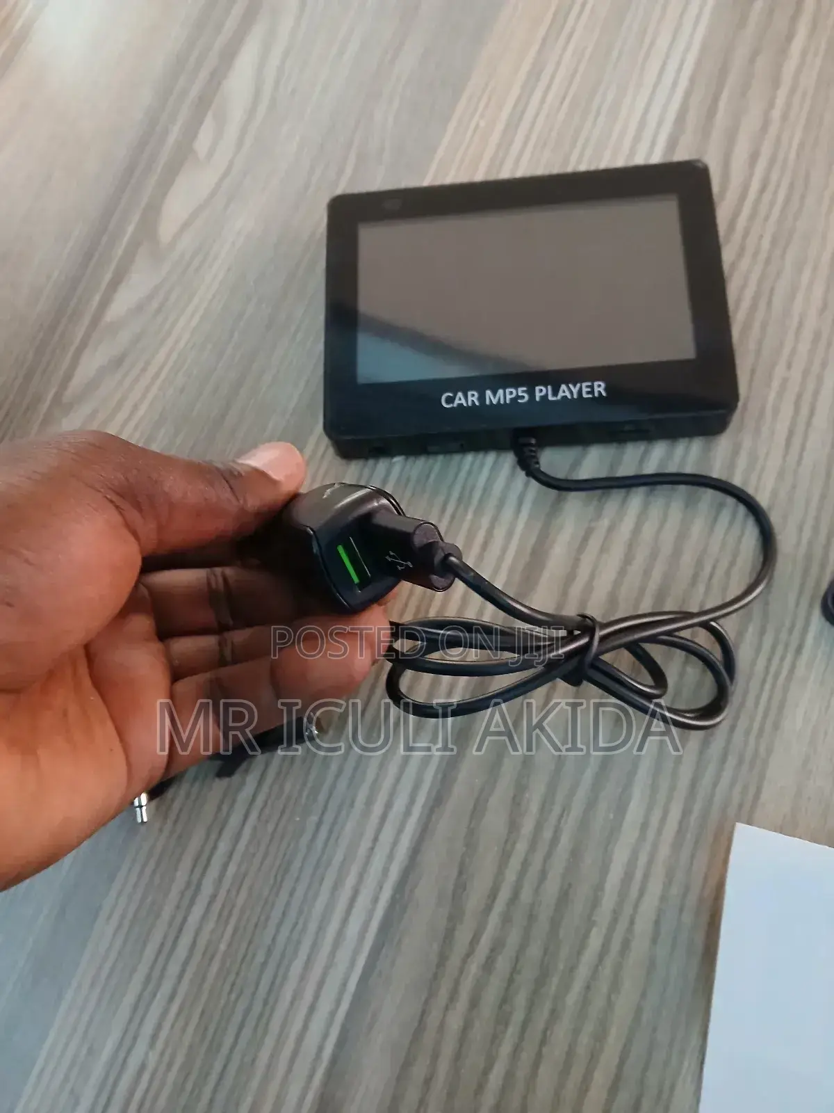 BT Car MP3 FM Transmitter WTH 4.3"Screen,2charging Ports