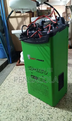 Photo - Battery Charger With Digital Display