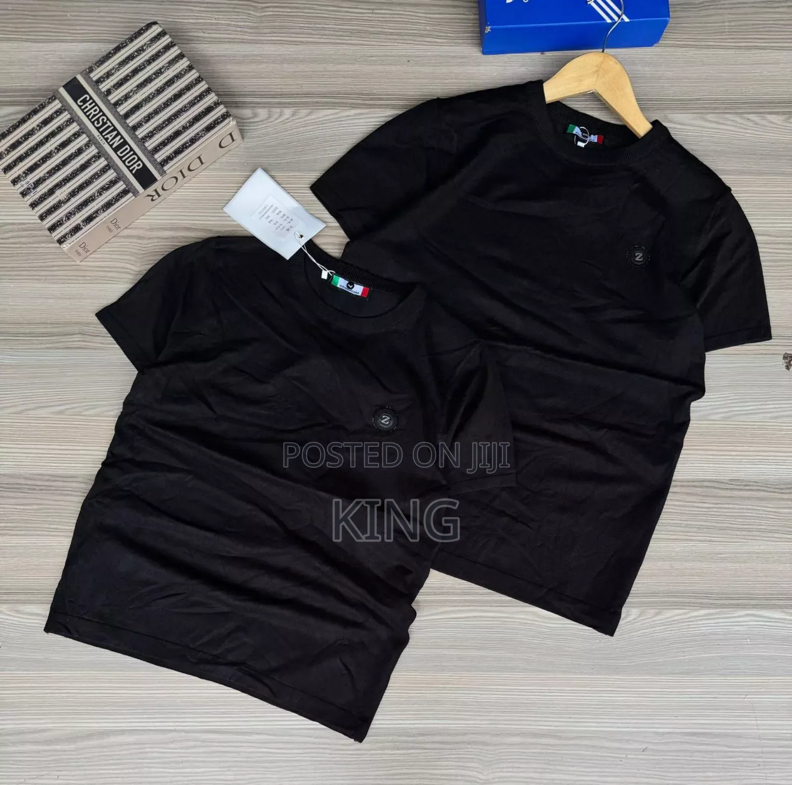 Up-to-Date Parii T-Shirts
