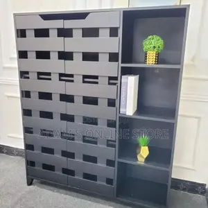 Greyshoe Rack