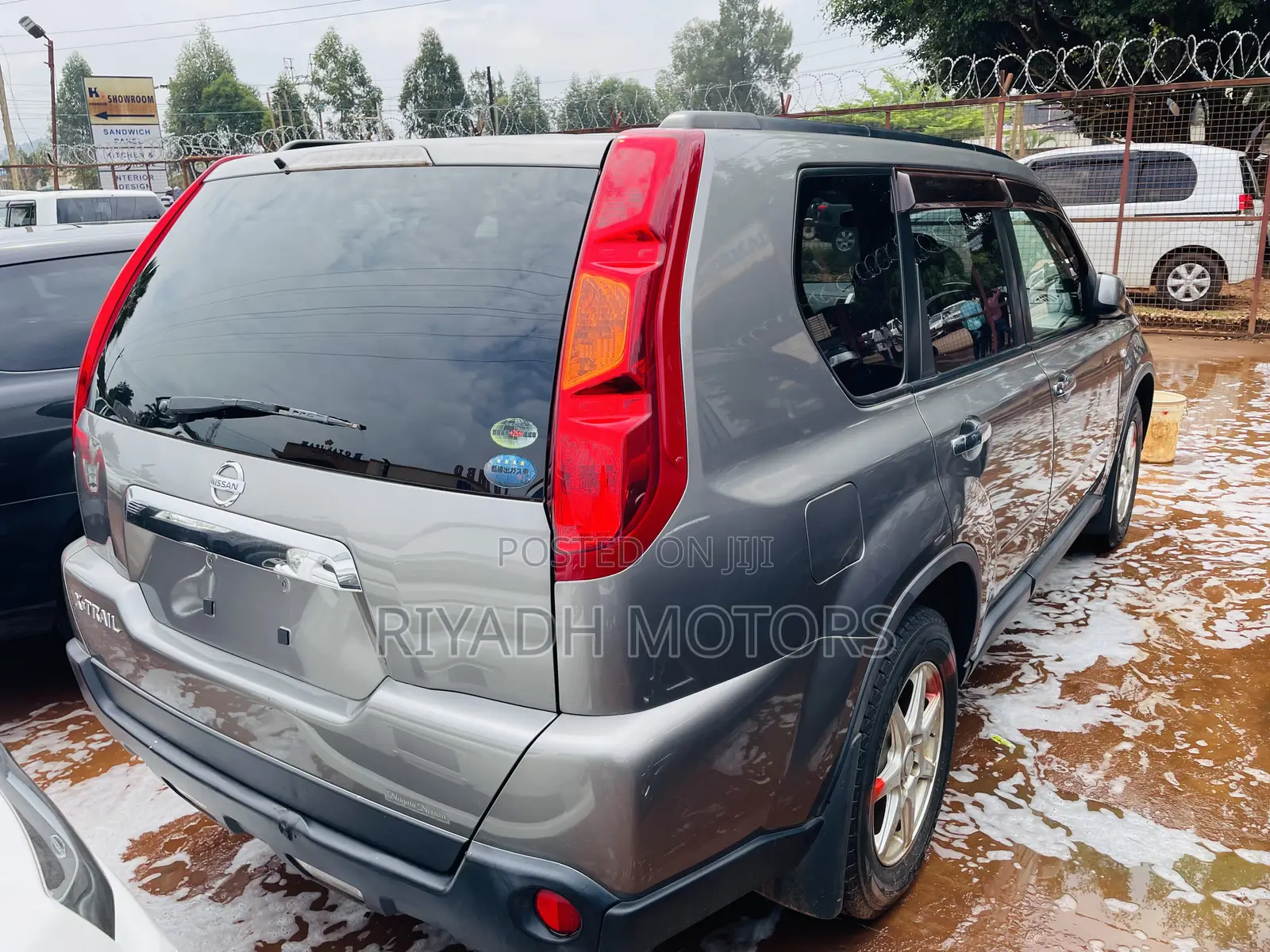 Nissan X-Trail 2.0 Petrol XE 2009 Gray
