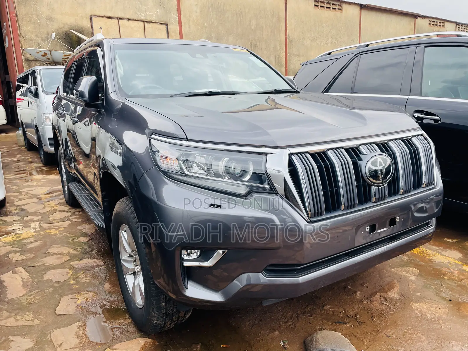 Toyota Land Cruiser Prado 2.7 2019 Gray