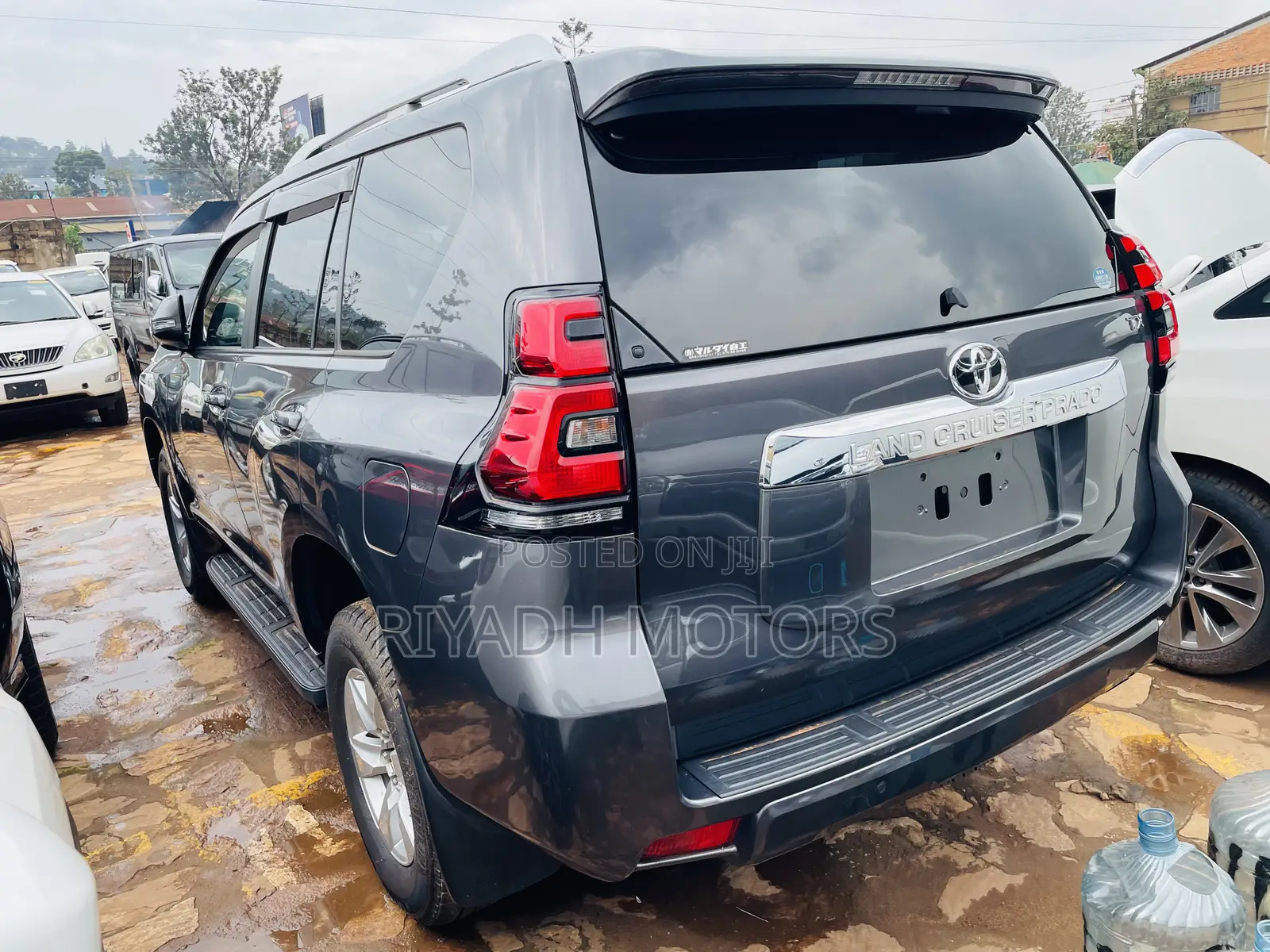 Toyota Land Cruiser Prado 2.7 2019 Gray