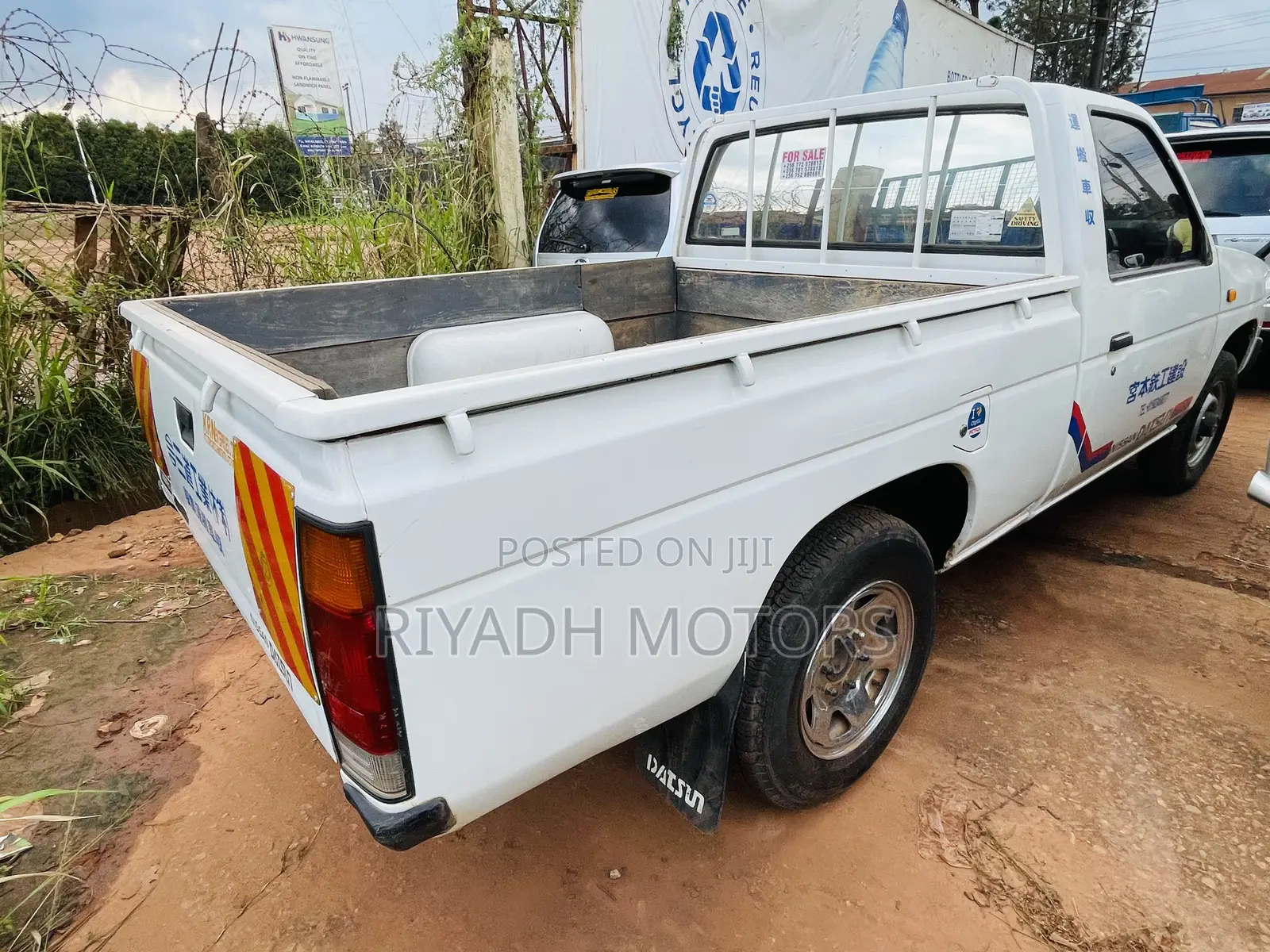 Nissan Pick Up