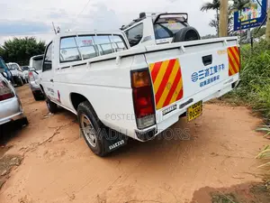 Nissan Pick Up