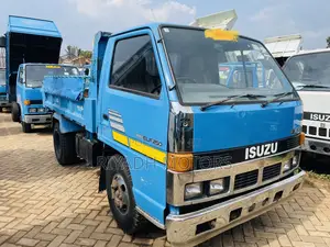 Isuzu Elf Dumper