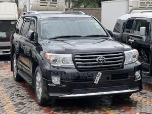 Toyota Land Cruiser 2014 Black