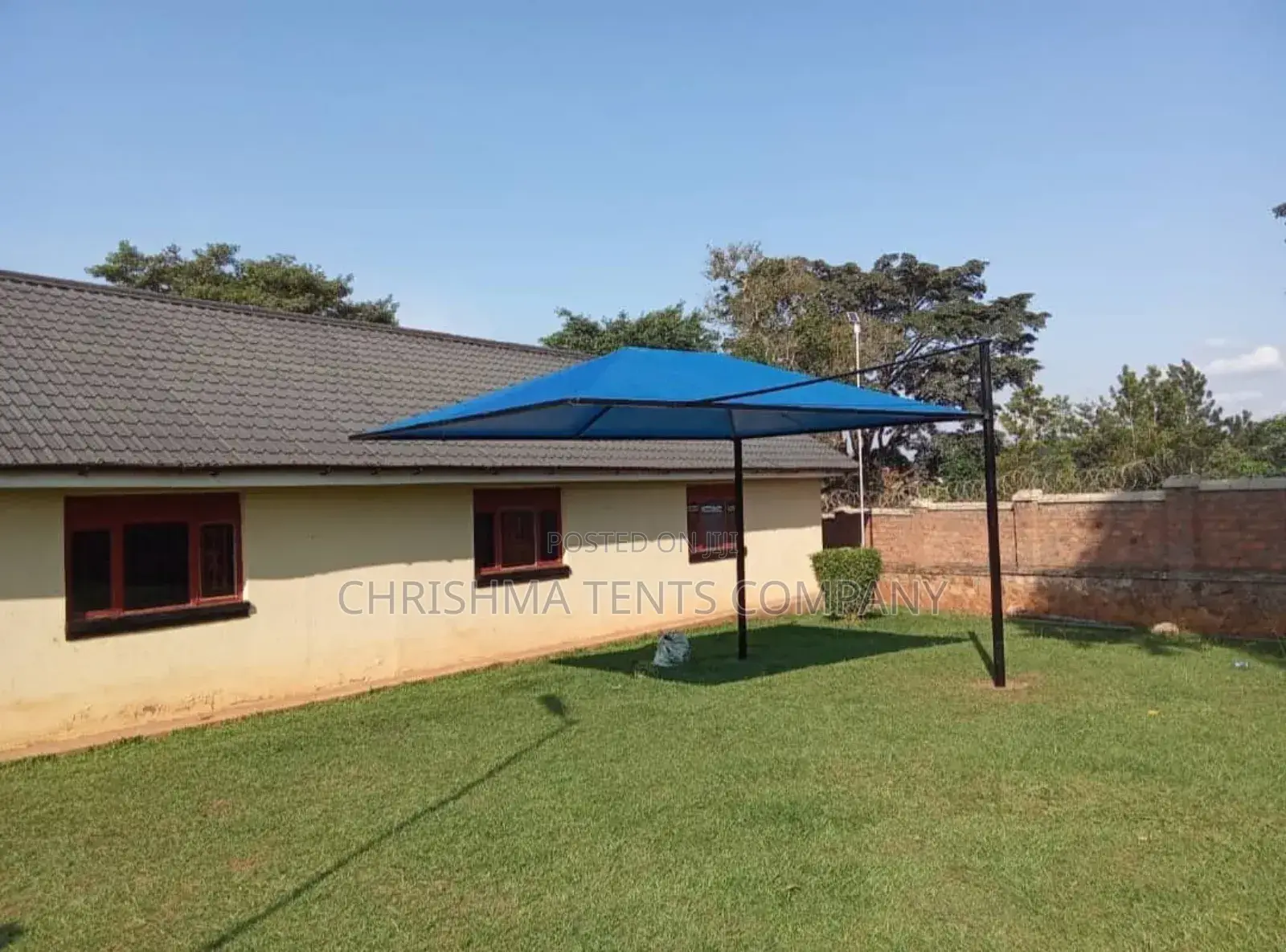 Blue Carshade for One Car in Good Waterproof Net Material