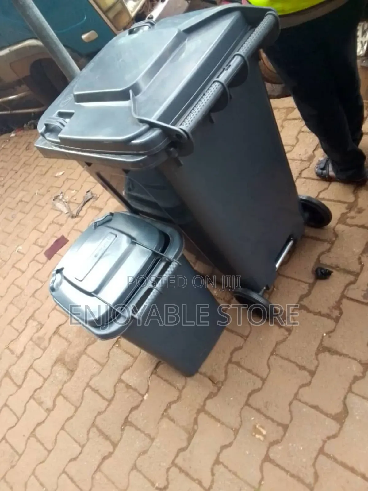 Plastic Dustbins/Plastic Dustbins 240ltrs Wheels