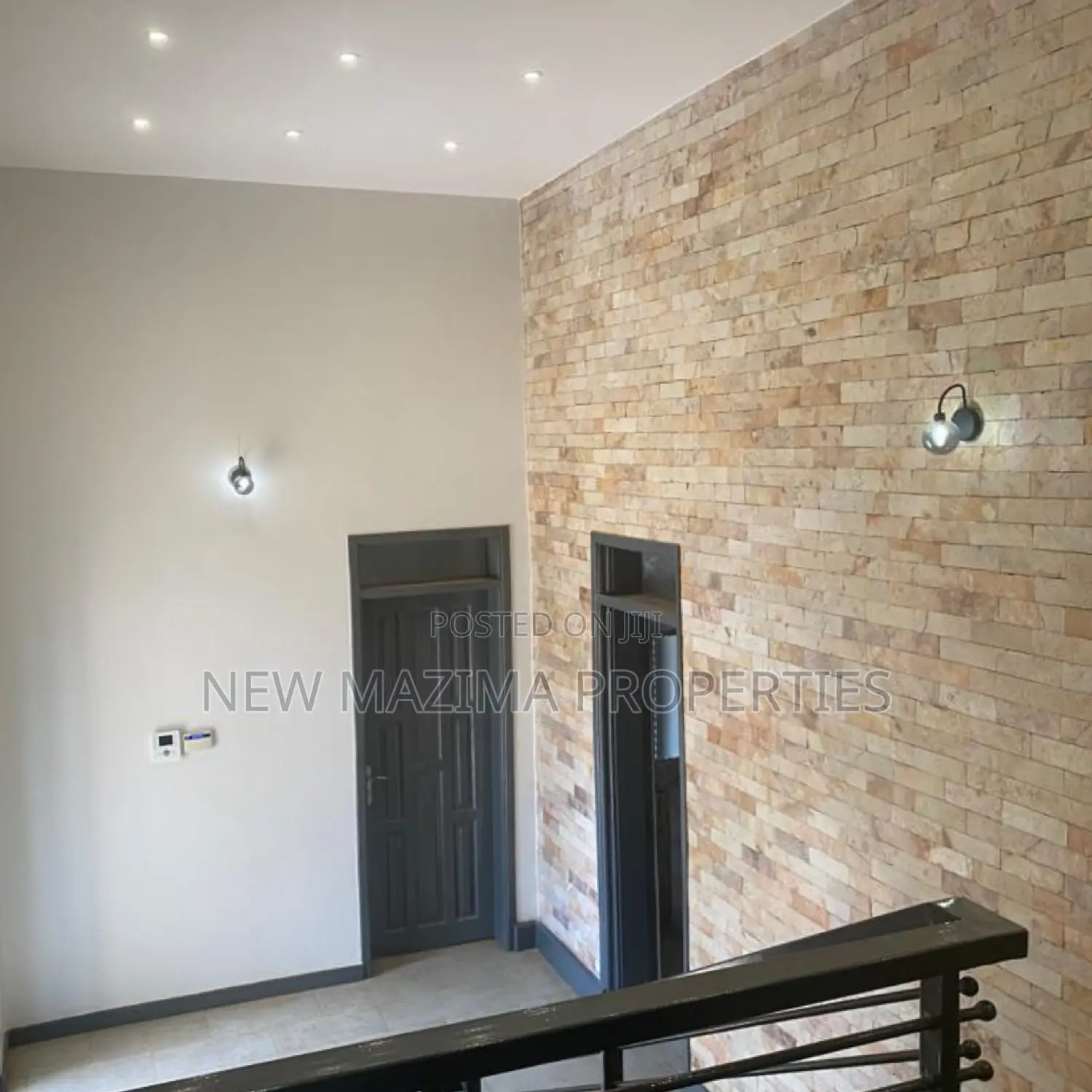 6bdrm Maisonette in Buziga Heights, Division A for sale