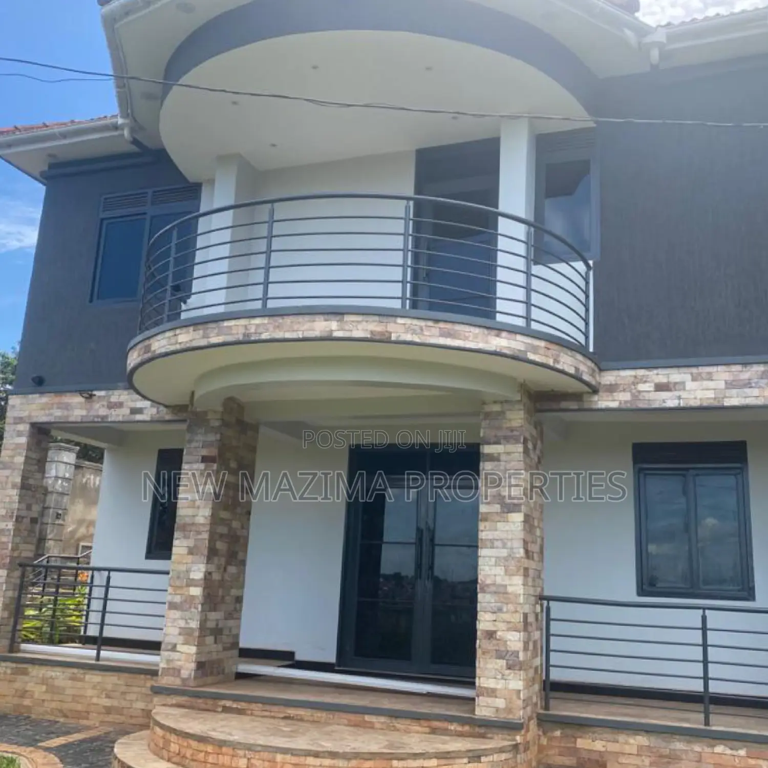 6bdrm Maisonette in Buziga Heights, Division A for sale