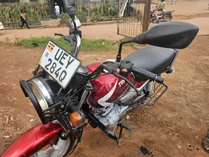 TVS HLX 125 2018 Red