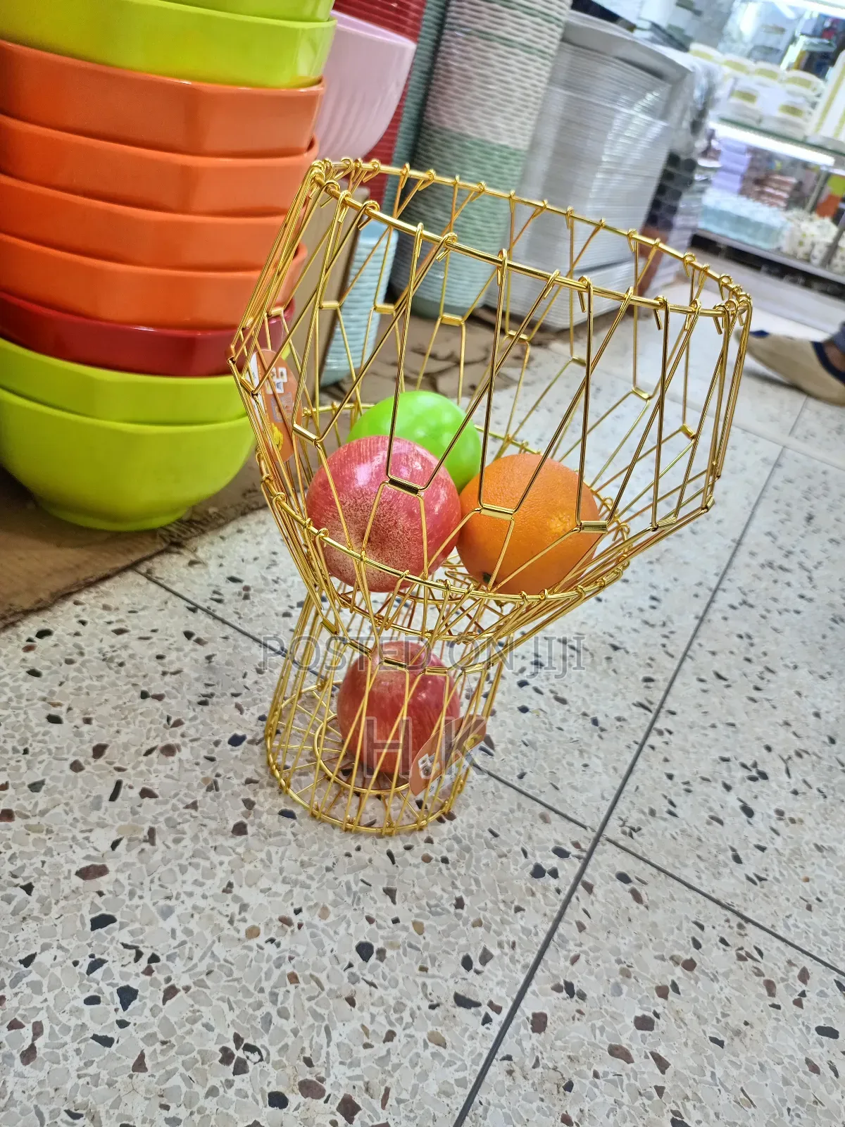 Shape Changing Fruit Basket