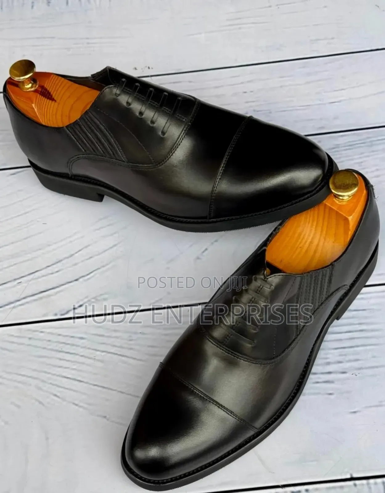 High Quality Shoes Black Colour